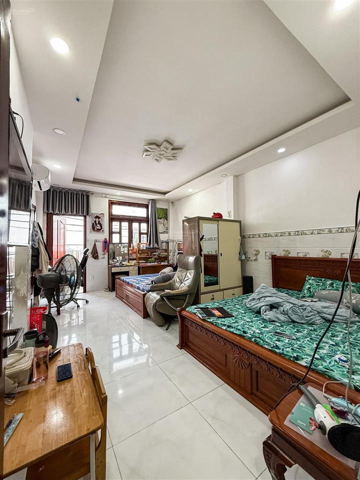 Cạnh quận 1  p.21, bình thạnh  gần mặt tiền  73m2 (5 x 14.5) a4  btct 3 tầng 3 phòng ngủ