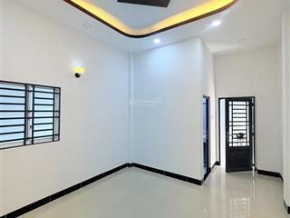 Có dòng tiền 40 triệu / tháng  cạnh quận 3  lê văn sỹ, phú nhuận  82m2 (4 x 20)  6 phòng