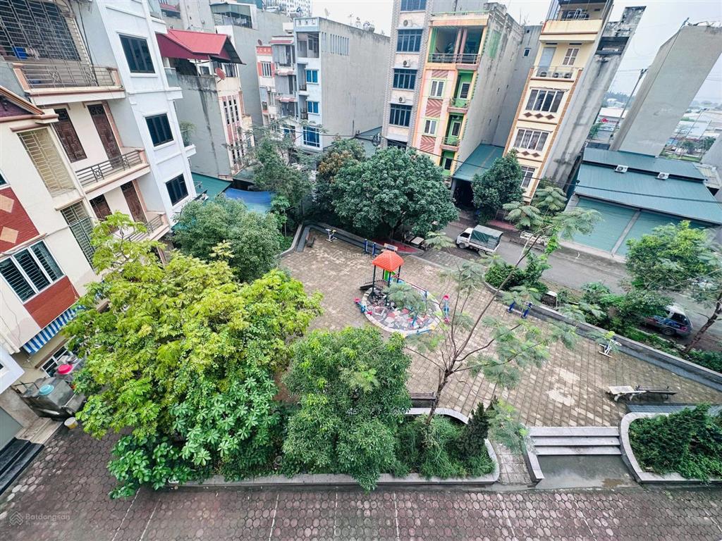 Chính chủ cho thuê nhà 2 mặt tiền  lai xá, hoài đức  120m2 thông sàn  giá 30tr  kinh doanh đỉnh