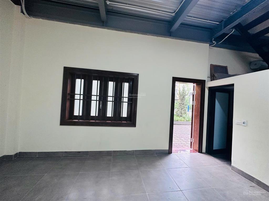 Chính chủ cho thuê nhà 2 mặt tiền  lai xá, hoài đức  120m2 thông sàn  giá 30tr  kinh doanh đỉnh
