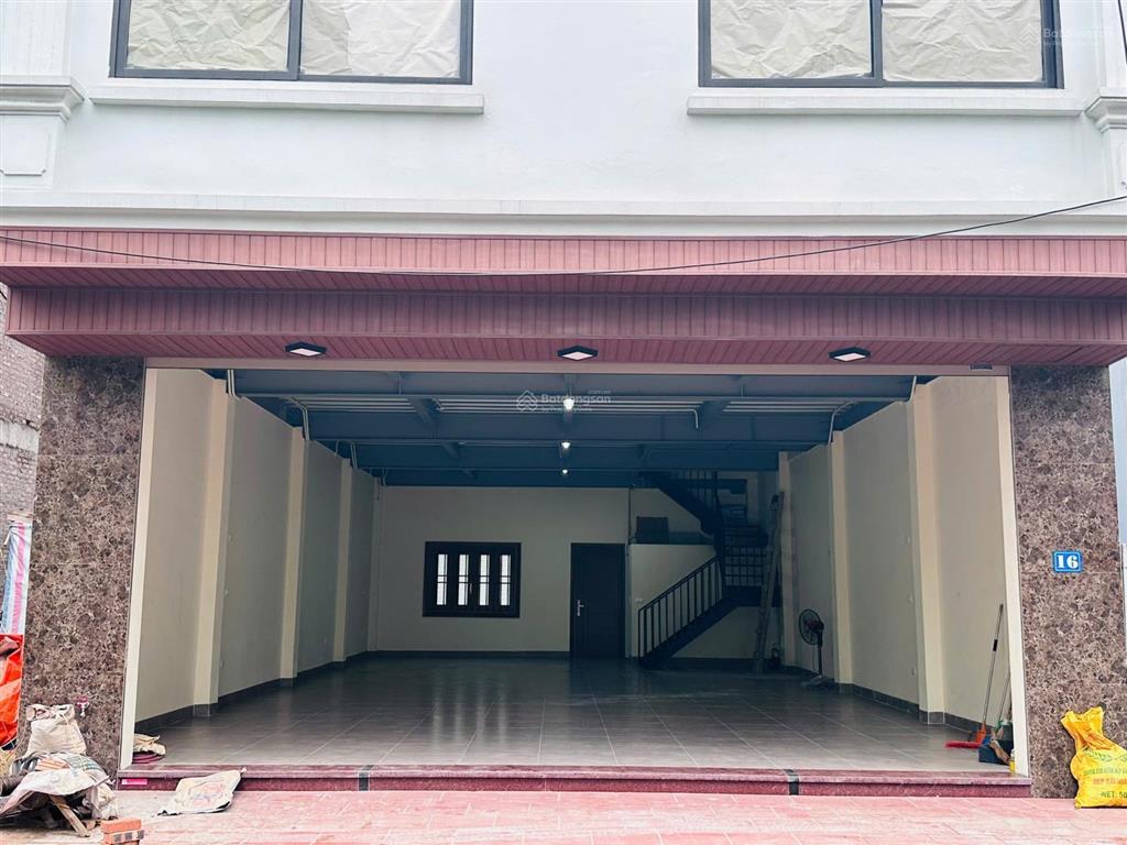 Chính chủ cho thuê nhà 2 mặt tiền  lai xá, hoài đức  120m2 thông sàn  giá 30tr  kinh doanh đỉnh