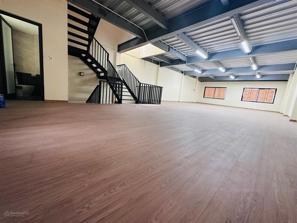 Chính chủ cho thuê nhà 2 mặt tiền  lai xá, hoài đức  120m2 thông sàn  giá 30tr  kinh doanh đỉnh