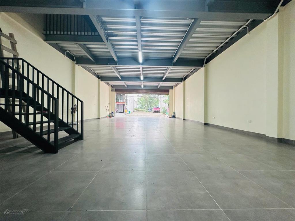 Chính chủ cho thuê nhà 2 mặt tiền  lai xá, hoài đức  120m2 thông sàn  giá 30tr  kinh doanh đỉnh