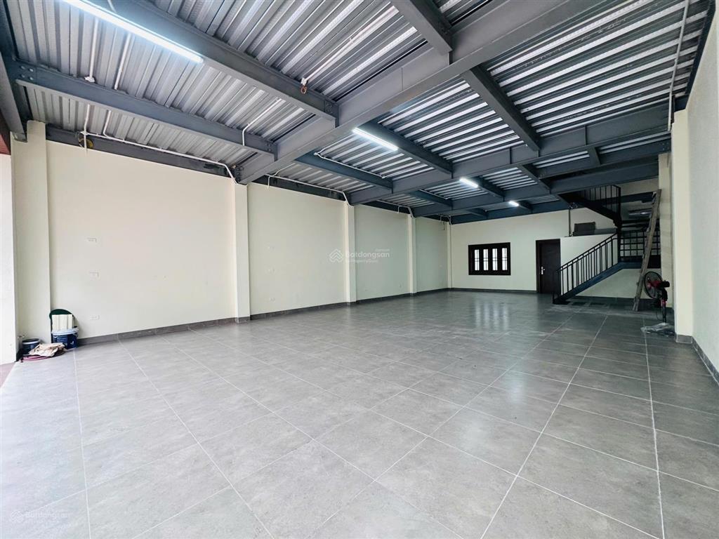Chính chủ cho thuê nhà 2 mặt tiền  lai xá, hoài đức  120m2 thông sàn  giá 30tr  kinh doanh đỉnh