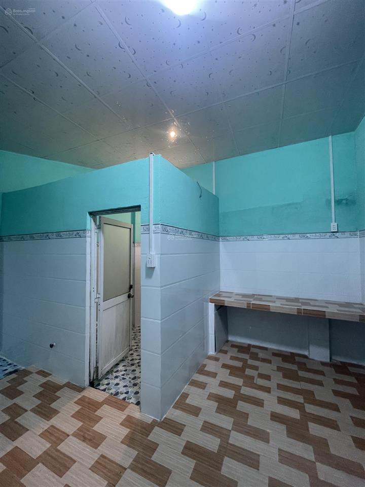 Cho thuê mbkd kho 230m2 bình chánh giáp bình tân giá 20 triệu