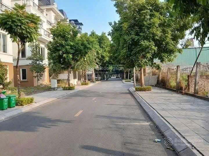 Bán lô góc ngay khu đô thị mới lideco  bắc quốc lộ 32, giá ưu đãi 28.5tỷ, 194.5m2