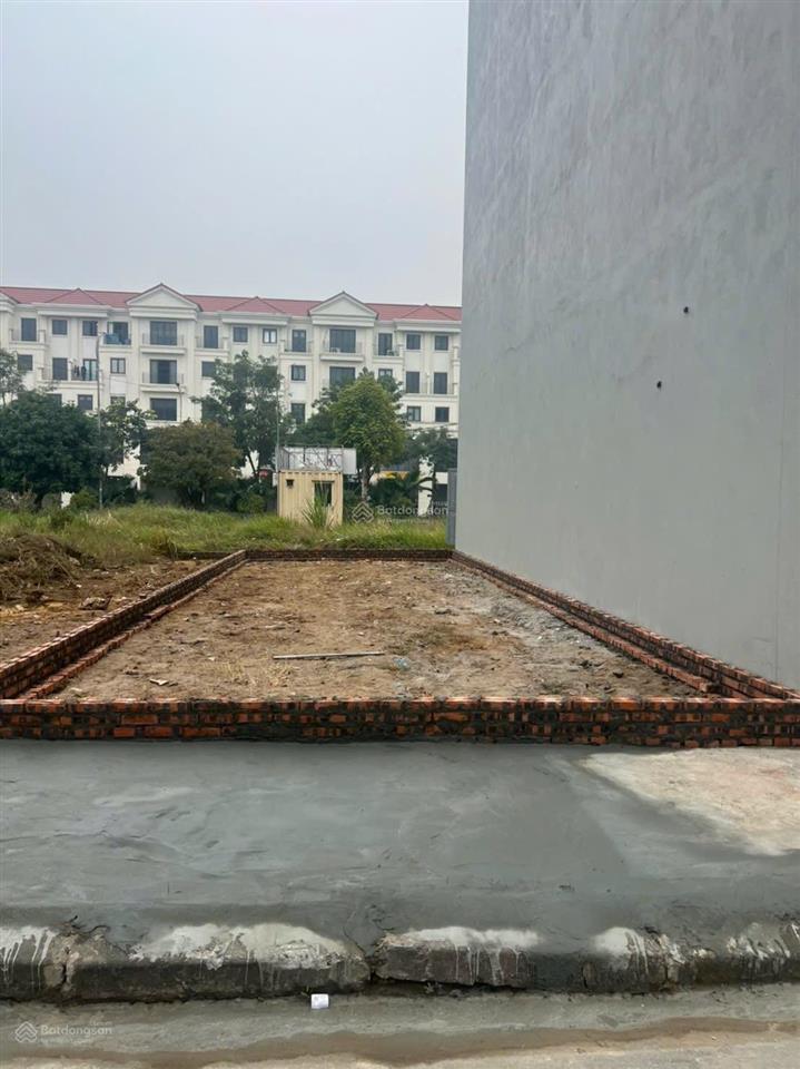 Bán lô góc 63,5m2 đất dịch vụ hindone royal park tại lai xá, kim chung giá 11 tỷ
