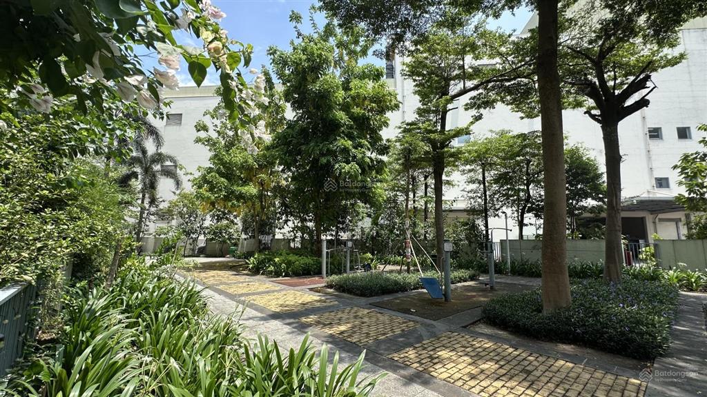 Cho thuê căn hộ 2 phòng ngủ tầng trệt có sân vườn (hàng hiếm) tại cc canary homez