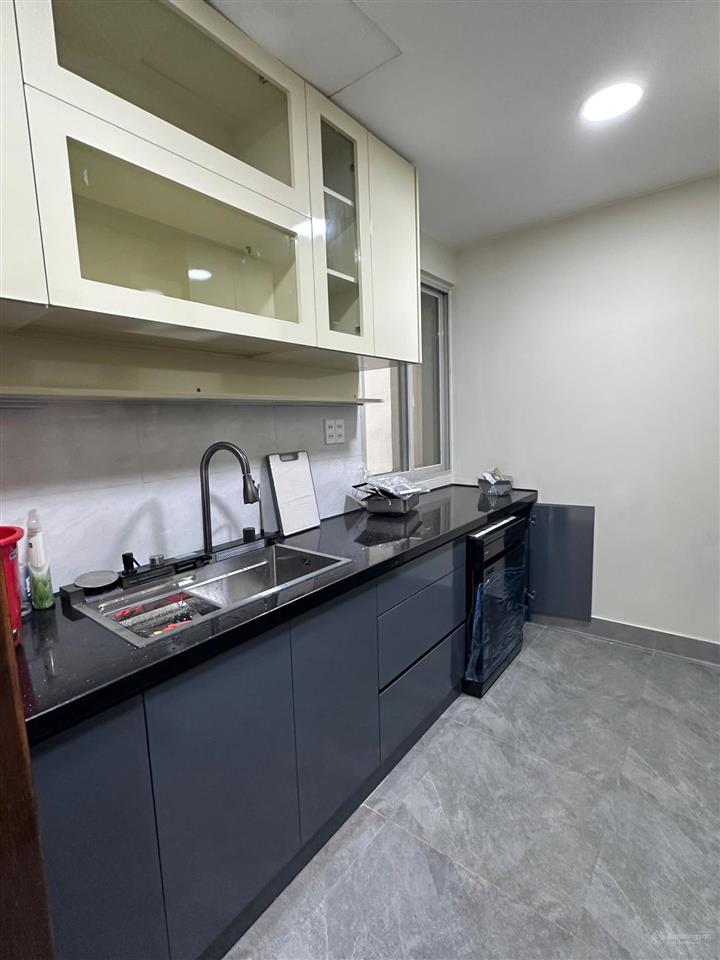 Cho thuê căn hộ 2 phòng ngủ tầng trệt có sân vườn (hàng hiếm) tại cc canary homez