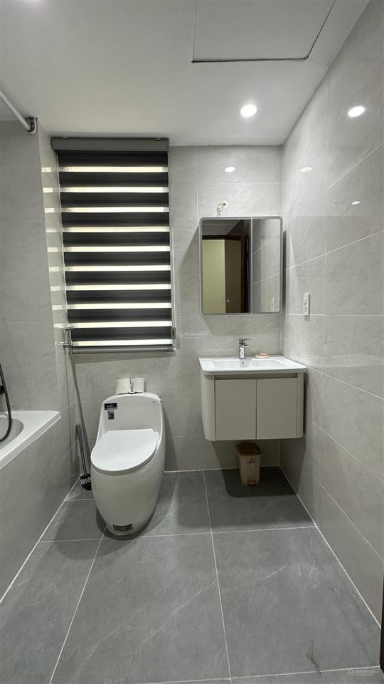 Cho thuê căn hộ 2 phòng ngủ tầng trệt có sân vườn (hàng hiếm) tại cc canary homez