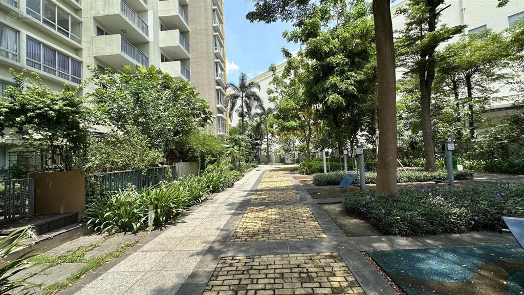 Cho thuê căn hộ 2 phòng ngủ tầng trệt có sân vườn (hàng hiếm) tại cc canary homez