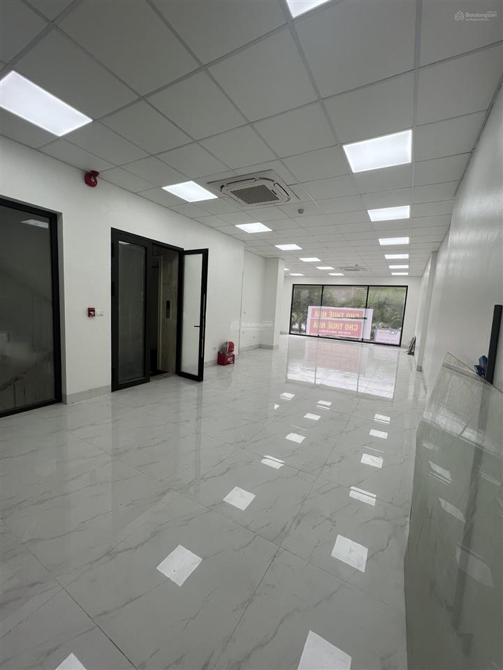 Cho thuê nhà liền kề him lam vạn phúc, hà đông 97m2, 6 tầng, mt 6m, thông sàn thang máy, giá 60tr