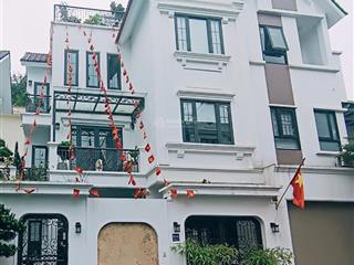 Cho thuê biệt thự kđt vạn phúc  simco, hà đông. dt 205m2, 3 tầng, mt 9m, full đh, giá 33tr/thg