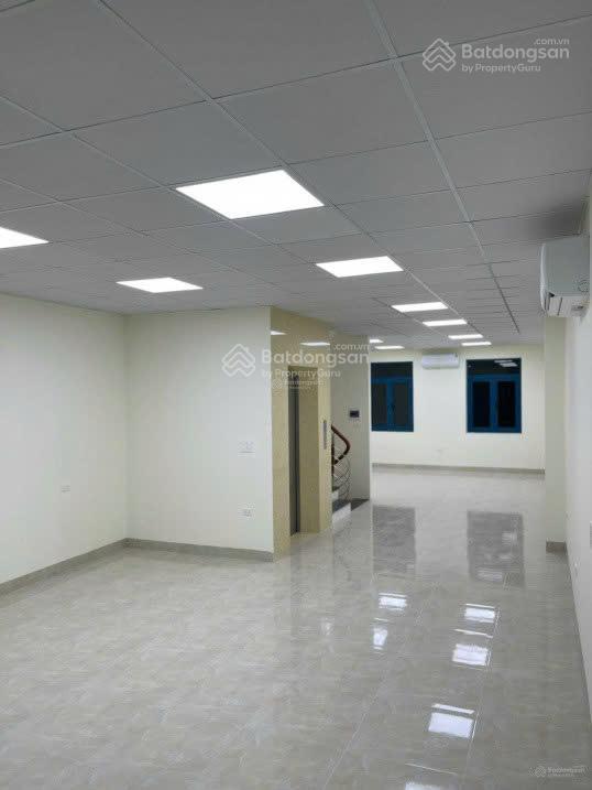 Cho thuê nhà shophouse louis city đại mỗ. dt 120m2, 5 tầng, mt 5m, thông sàn, thang máy, giá 45tr
