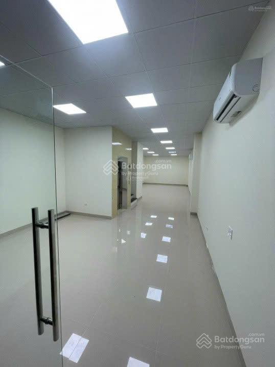 Cho thuê nhà shophouse louis city đại mỗ. dt 120m2, 5 tầng, mt 5m, thông sàn, thang máy, giá 45tr