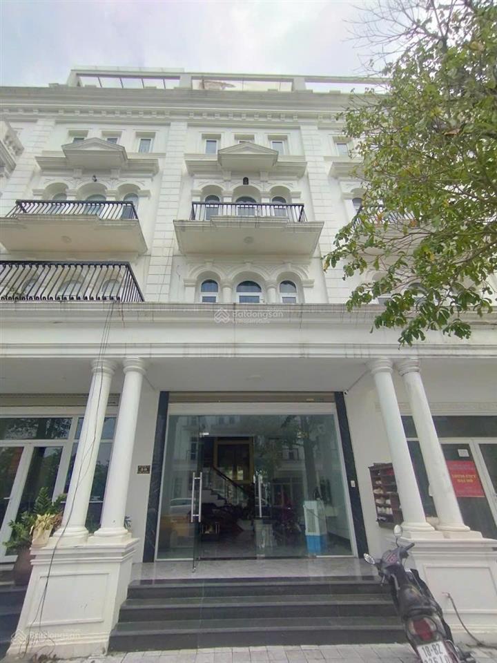 Cho thuê nhà shophouse louis city đại mỗ. dt 120m2, 5 tầng, mt 5m, thông sàn, thang máy, giá 45tr