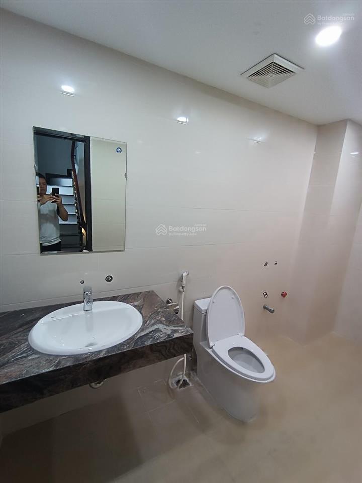 Cho thuê nhà kđt galaxy vạn phúc, hà đông 85m2, 5 tầng, mt 6m, full đh, nl, thang máy. giá 40tr/th