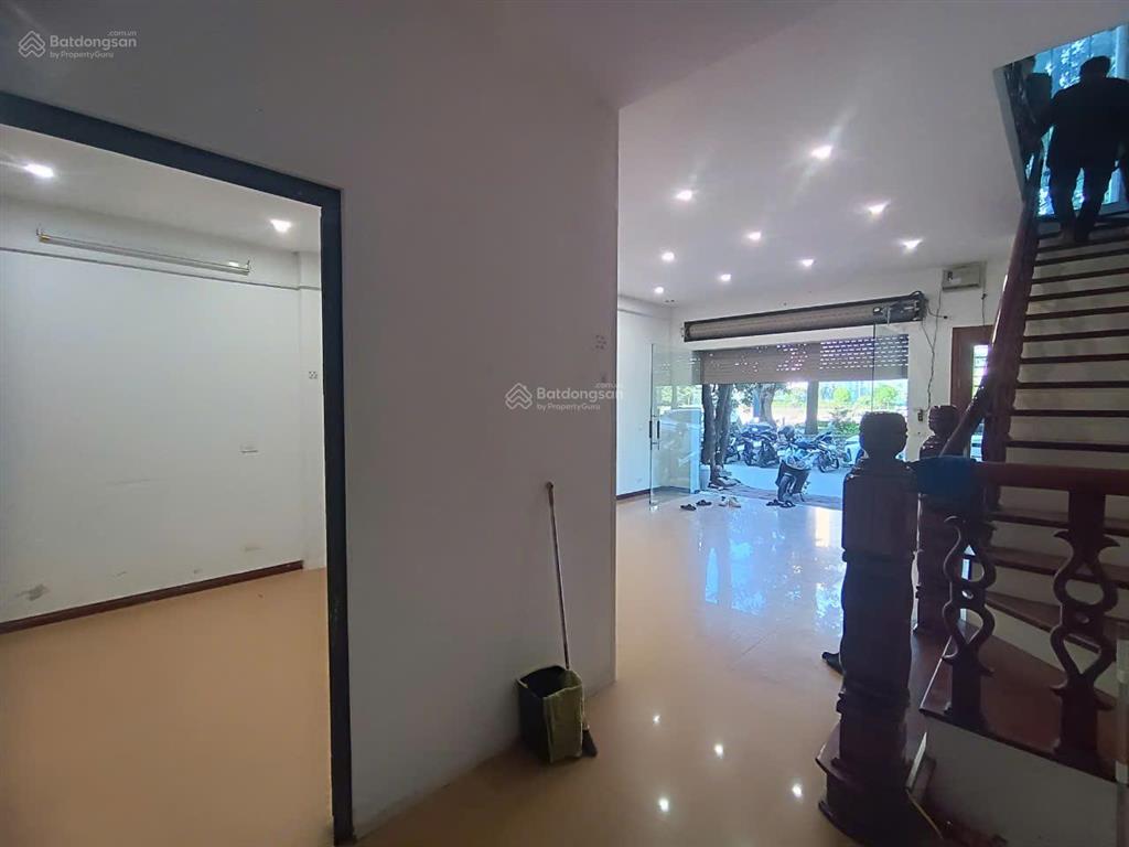 Cho thuê nhà nguyên căn nguyễn văn lộc  mỗ lao, hà đông. dt 145m2, 5 tầng, mt 7m, giá chỉ 50tr