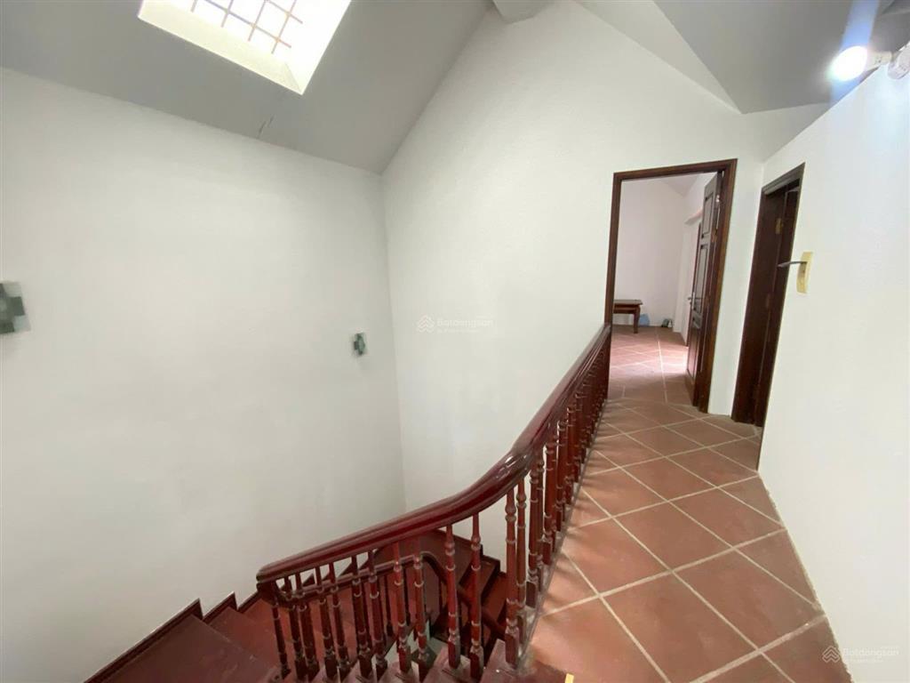 Chính chủ cho thuê nhà phố huy du, mỹ đình. dt 120m2, 5 tầng, lô góc, nhà mới đẹp, giá 45tr/thg