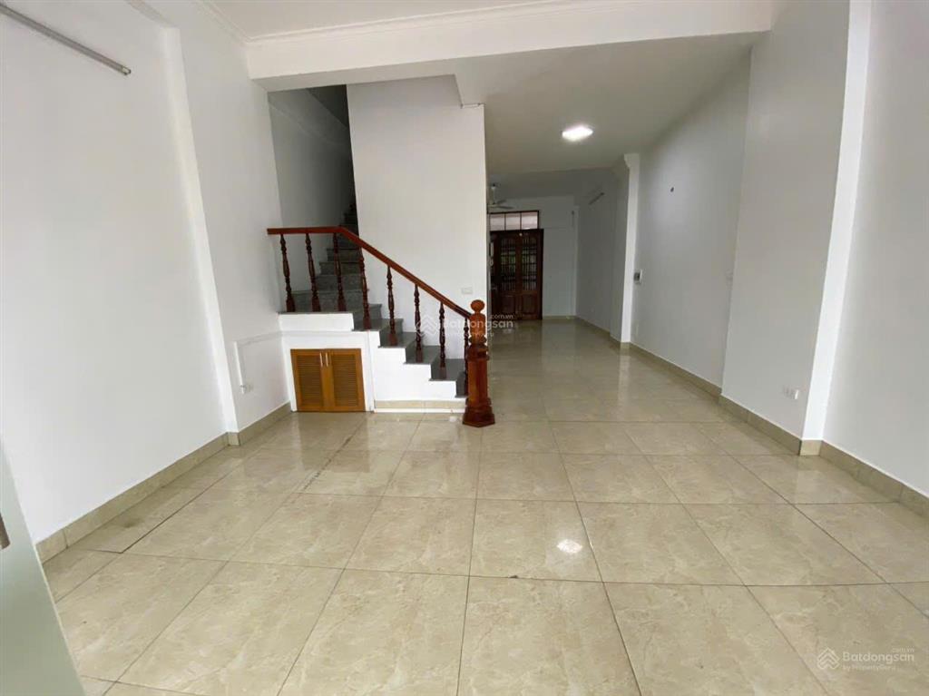 Cho thuê nhà liền kề tổng cục 5 tân triều. dt 100m2, 6 tầng, mt 5m, full đh, thang máy, giá 45tr