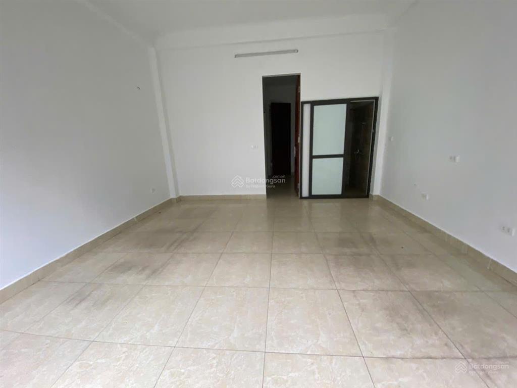 Cho thuê nhà liền kề tổng cục 5 tân triều. dt 100m2, 6 tầng, mt 5m, full đh, thang máy, giá 45tr