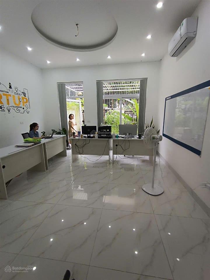 Cho thuê nhà liền kề kđt louis city đại mỗ 105m2, 5 tầng, mt 5m, full đh, nl, thang máy, giá 37tr