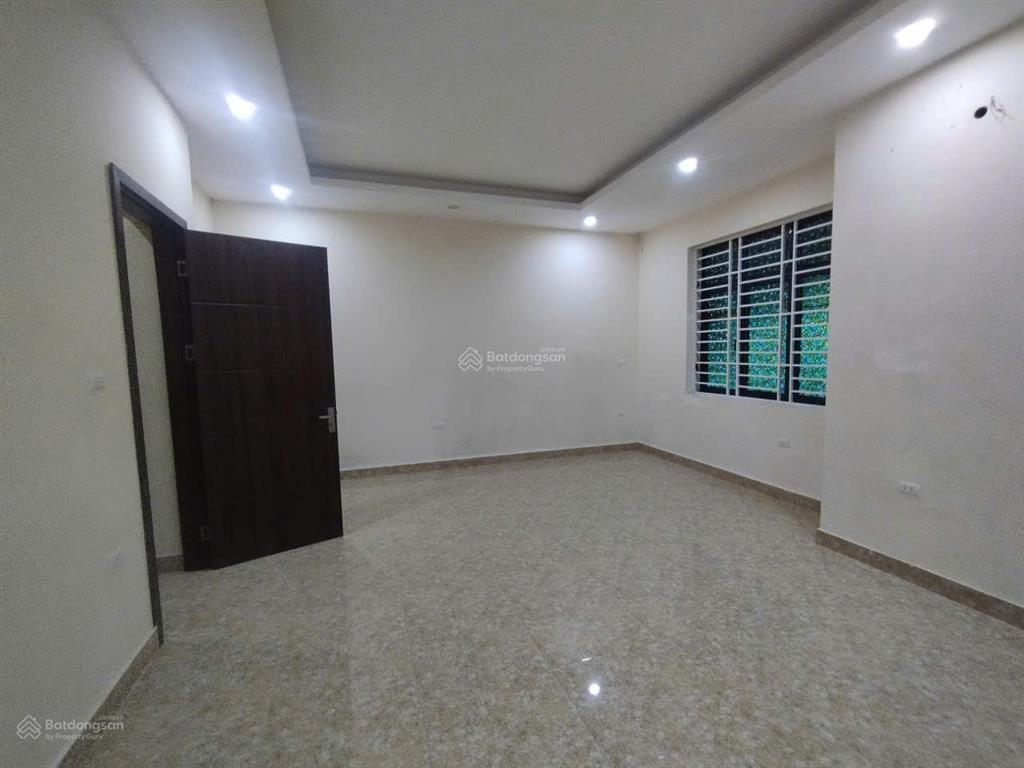Cho thuê nhà khu a geleximco đại lộ thăng long 120m2, 5 tầng 1 hầm, đh, nl, thang máy, giá 50tr