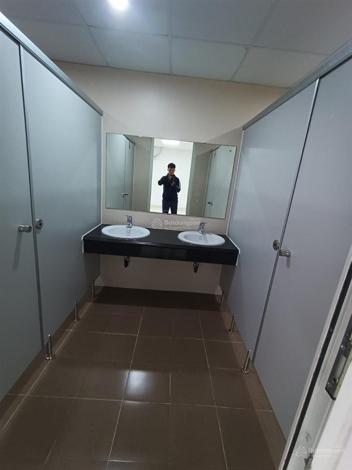 Cho thuê nhà khu a geleximco đại lộ thăng long 120m2, 5 tầng 1 hầm, đh, nl, thang máy, giá 50tr
