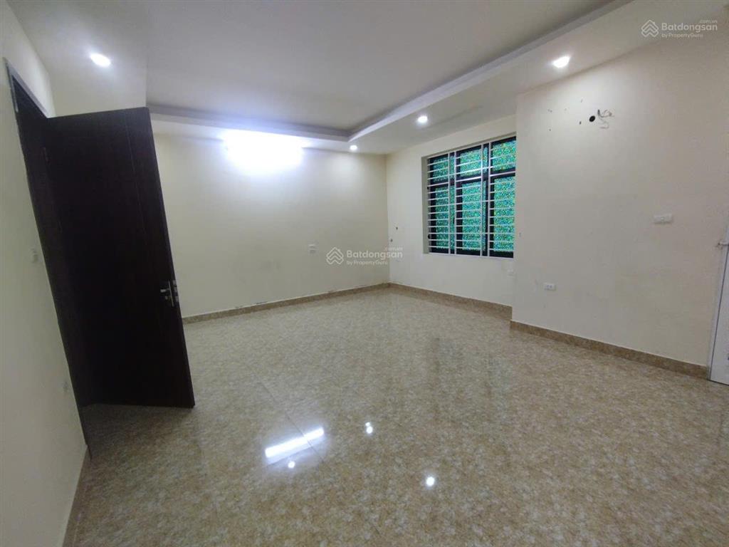 Cho thuê nhà khu a geleximco đại lộ thăng long 120m2, 5 tầng 1 hầm, đh, nl, thang máy, giá 50tr