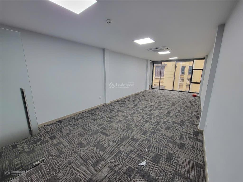 Cho thuê nhà ngõ khuất duy tiến 60m2, 6 tầng, thông sàn, full đh, nl, thang máy, giá 40tr/th