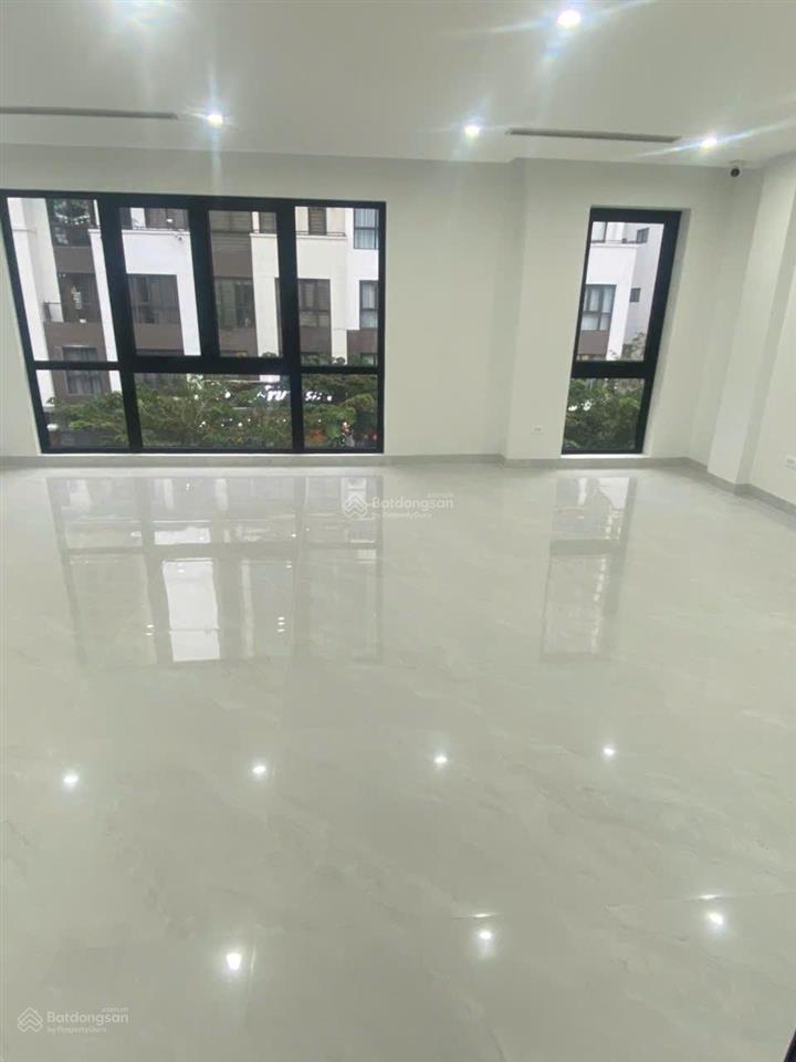 Cho thuê nhà liền kề đẹp suất sắc kđt hoàng thành  mỗ lao 145m2, 5 tầng, full đh, nl, thang máy