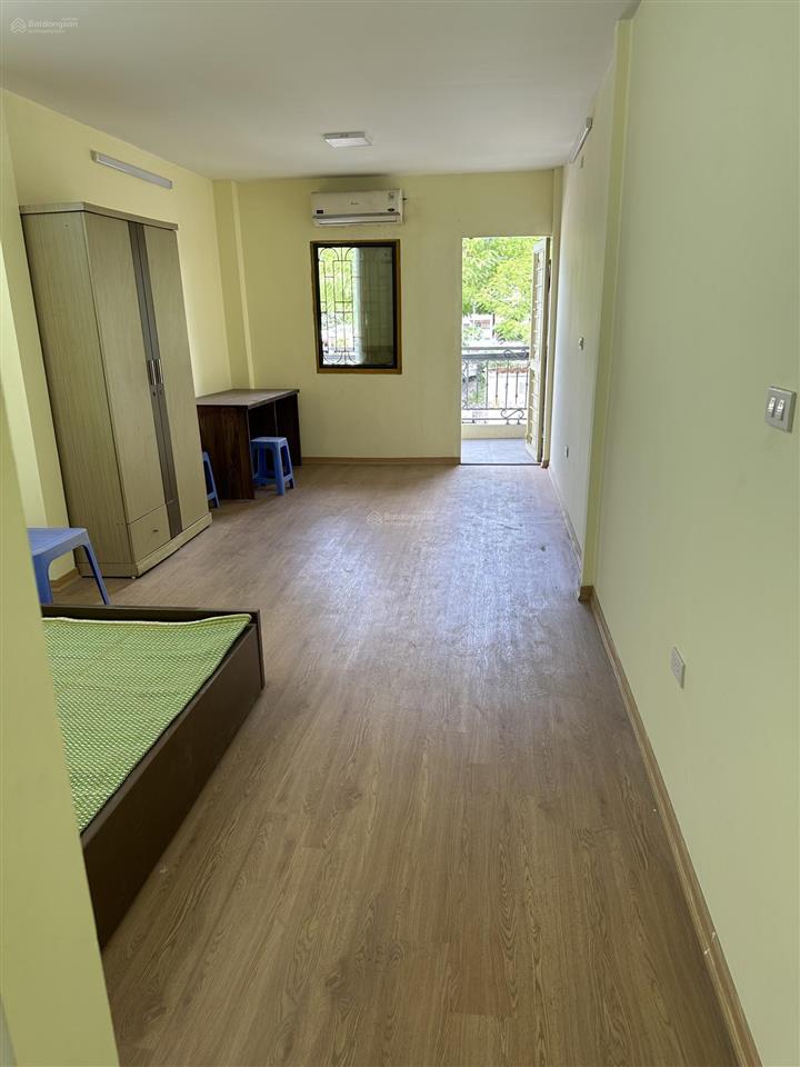 Cần cho thuê phòng 15m2, địa điểm thuận tiện nhiều tiện ích, giá 3 triệu/tháng  0832 134 ***