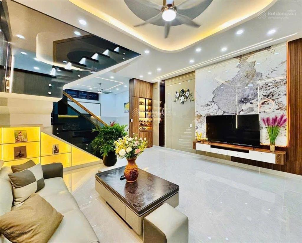 Giá hời! phố trần quốc vượng, ôtô gần, ngõ kinh doanh, dân xây, ở cực thoáng, sân xe riêng, dt 40m2