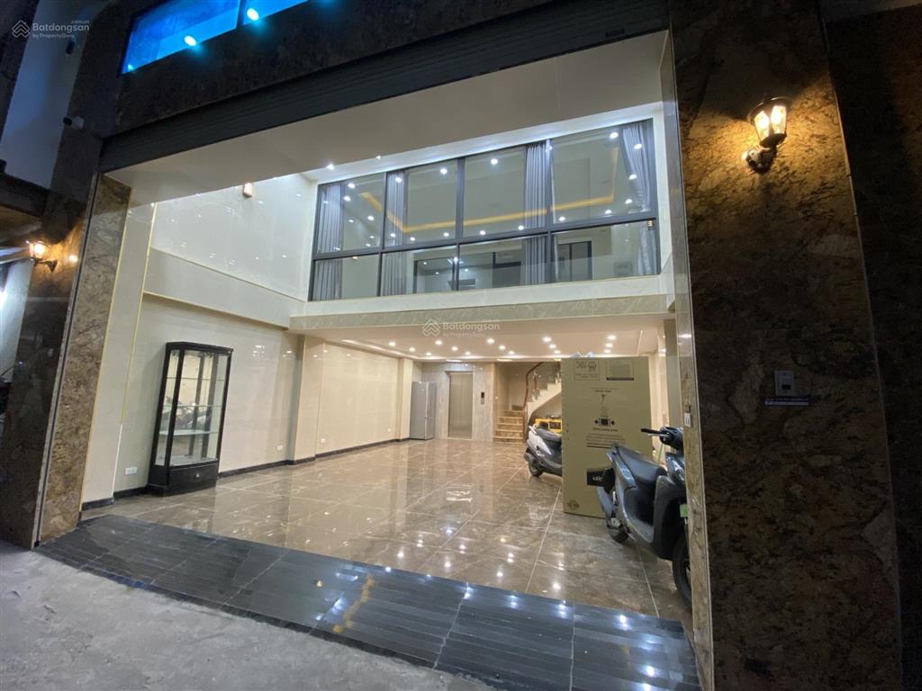 Cho thuê nhà riêng có thang máy tại số 1 ngõ 82, kim mã, 35 triệu, 1 sàn 80m2 x 4 tầng