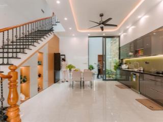 Bán nhà phường 13 tân bình hẻm 14 bàu bàng (6*12) nở hậu 4 tầng ngay etown chỉ hơn 7 tỷ