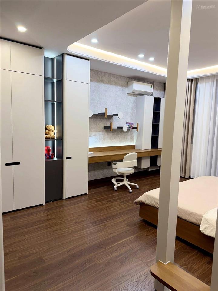 Bán nhà hẻm hoàng văn thụ, phường 4 tân bình (4,5*16,5) chỉ 9,5 tỷ gần nhà hàng adora, sân bay