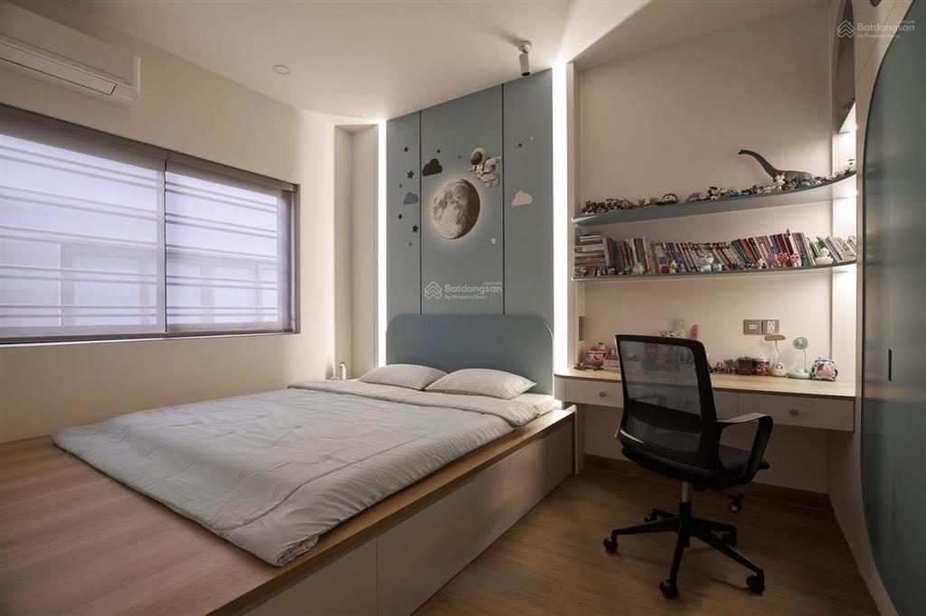 **bán nhà góc 2mt kim cương hxh 305 lê văn sỹ, phường 1 tân bình (5*15,7) 5 tầng