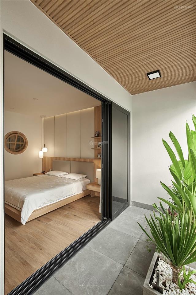 **bán nhà mặt tiền nguyễn minh hoàng, phường 12 tân bình (4*20m) 4 tầng khu k300