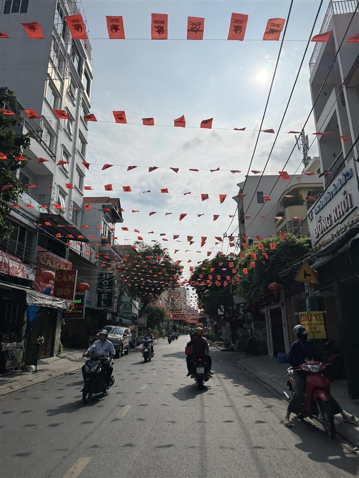 **bán nhà mặt tiền đường nguyễn trọng lội, phường 4, tân bình (8x18,5m) 5 tầng gần sân bay