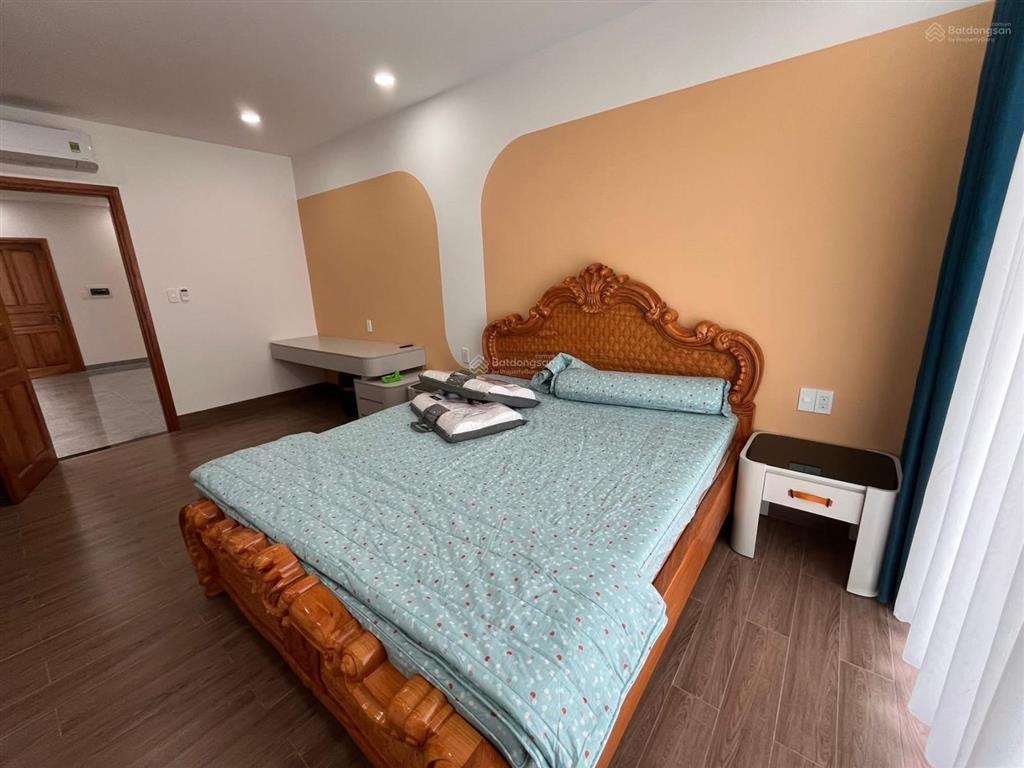 **bán nhà mặt tiền lê trung nghĩa mặt tiền tân bình, khu vip k300 4x18m  5 tầng