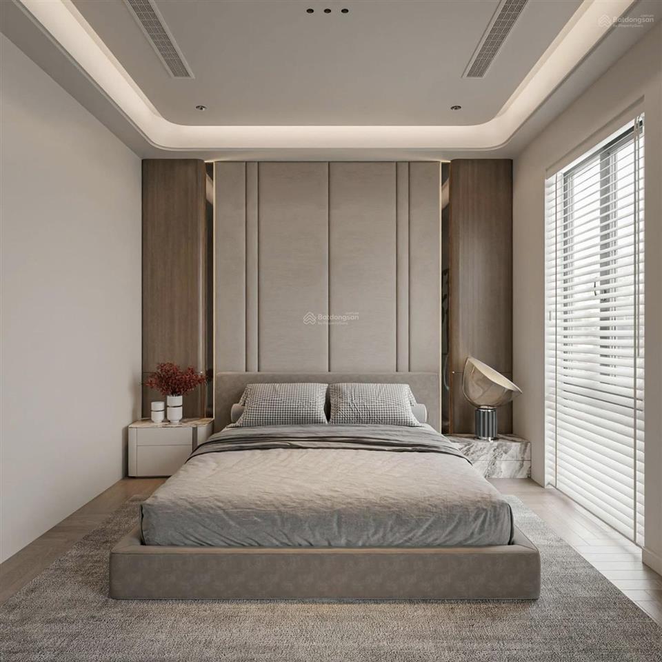 **bán nhà phường 6, tân bình mặt tiền đất thánh (4,5*22m)  4 tầng, 8 pn trục cmt8