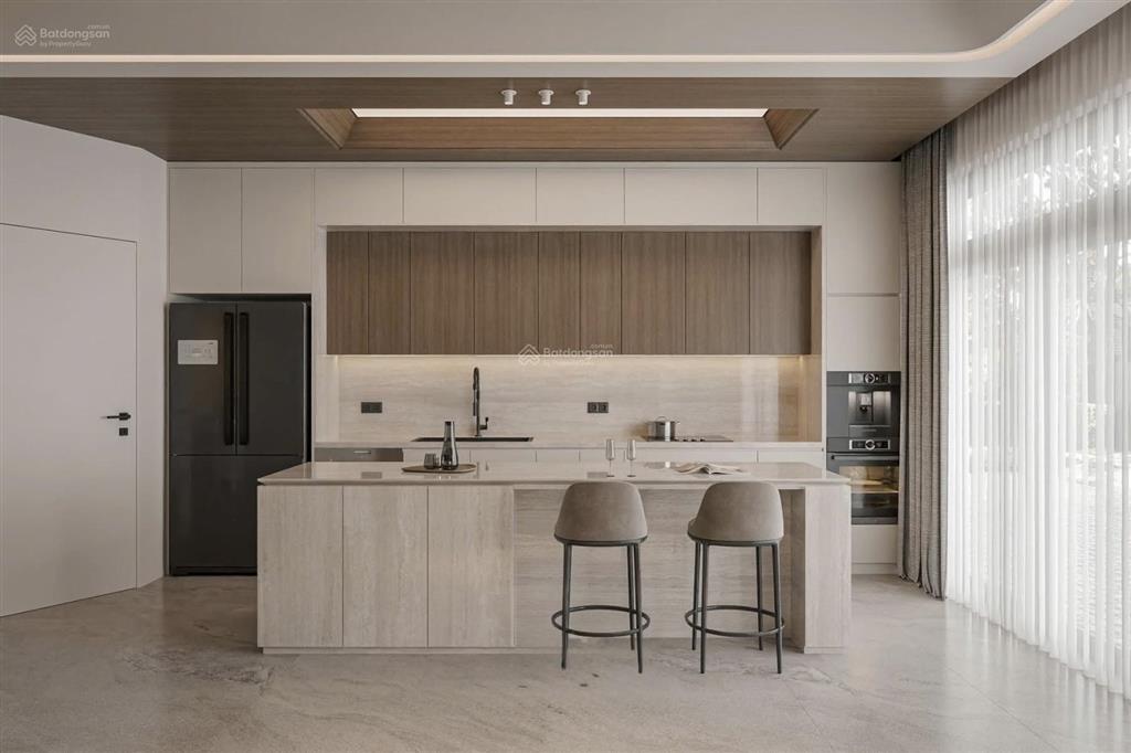 **bán nhà mặt tiền ca văn thỉnh, phường 11 tân bình (8,5x12m) nhà 2mt kim cương
