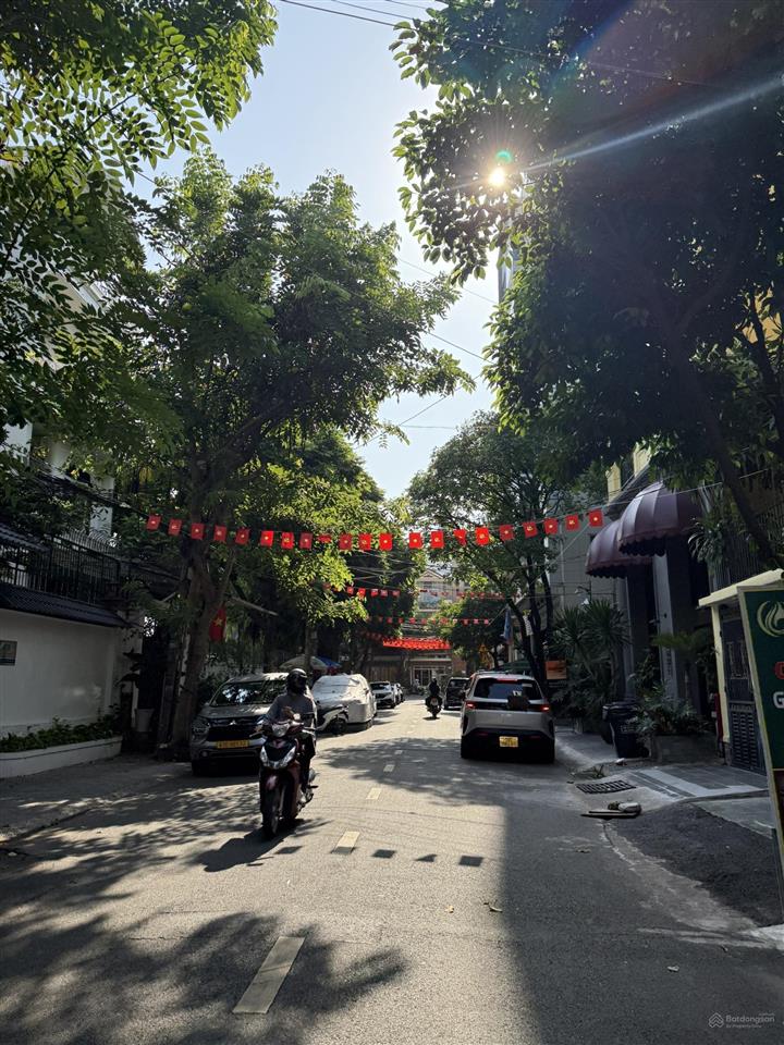 **bán nhà mt trương hoàng thanh khu k300, tân bình (5x14) 3 tầng