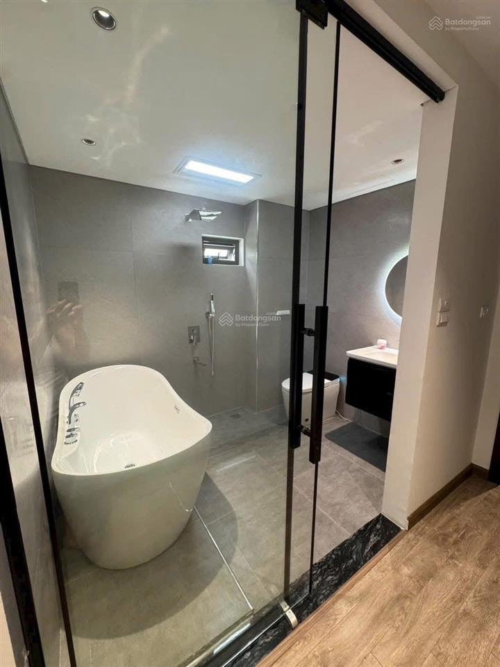 **bán nhà mt khu k300 tân bình mặt tiền nguyễn minh hoàng, 4*20m  4 tầng