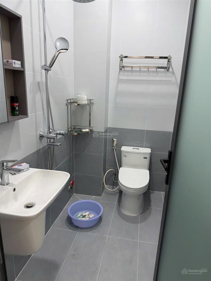 **bán nhà phường 5, tân bình  hẻm 736 cách mạng tháng 8, (6m*9) 2 tầng