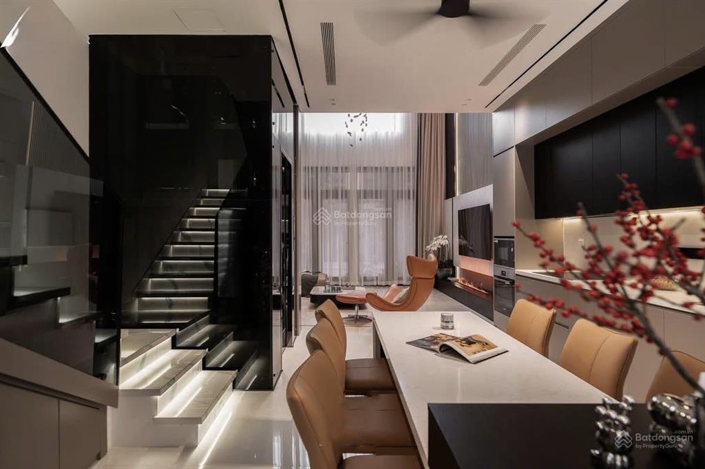 **bán nhà mặt tiền ca văn thỉnh, phường 11, tân bình (4,5*18m) chỉ 13 tỷ