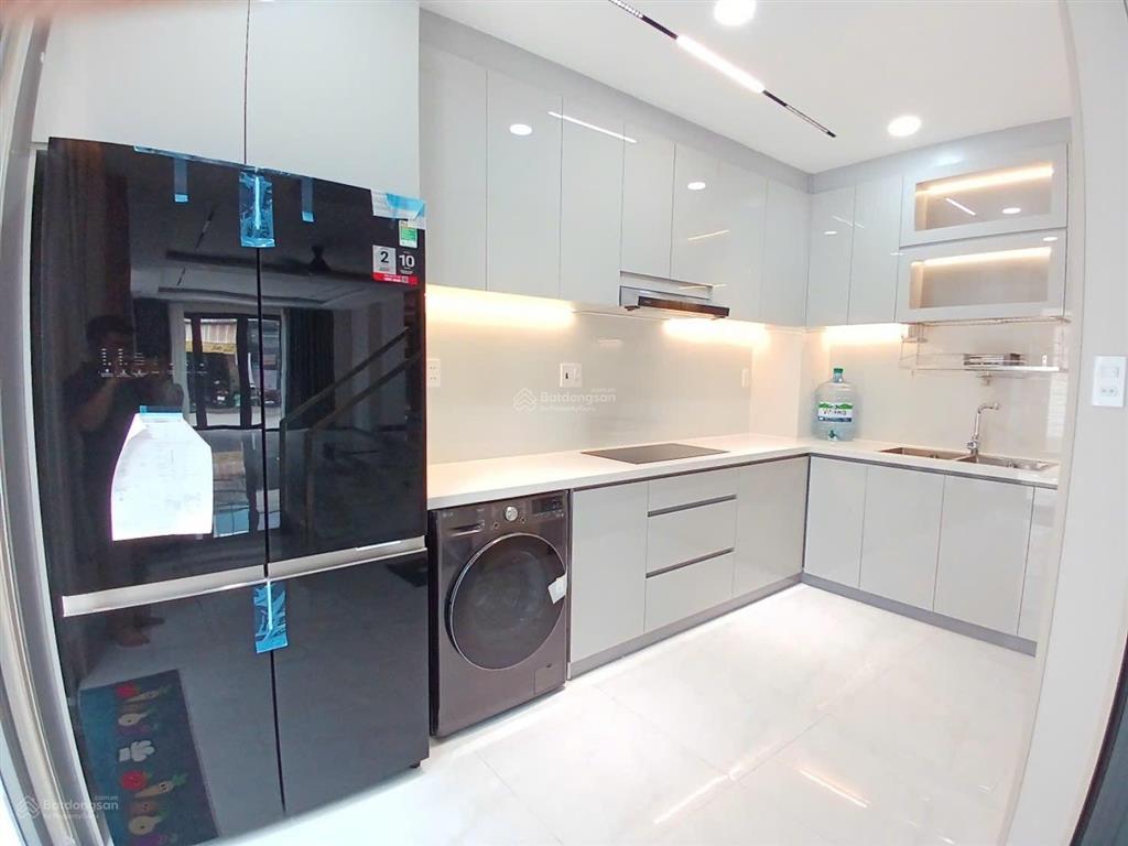 Bán nhà mặt tiền phường 14 tân bình, mặt tiền ba vân (4*12) 5 tầng dòng tiền