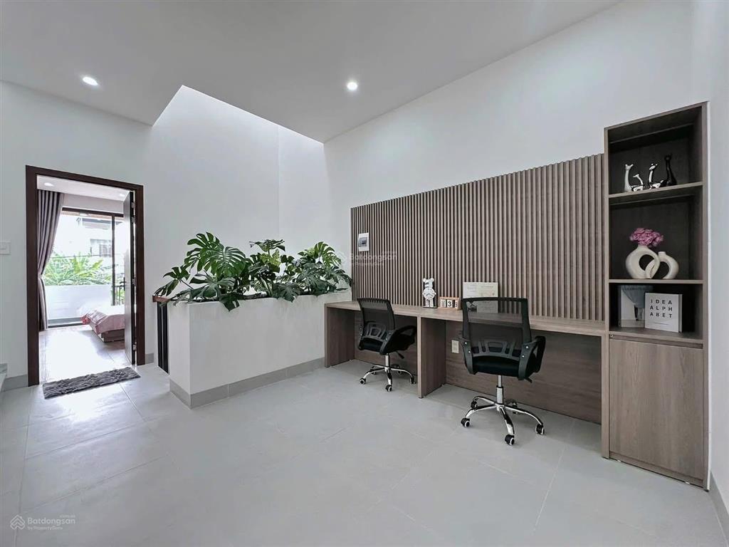 Bán nhà hẻm 766 cách mạng tháng 8, p.5, tân bình (4.5x12m)  4 tầng chỉ hơn 9 tỷ