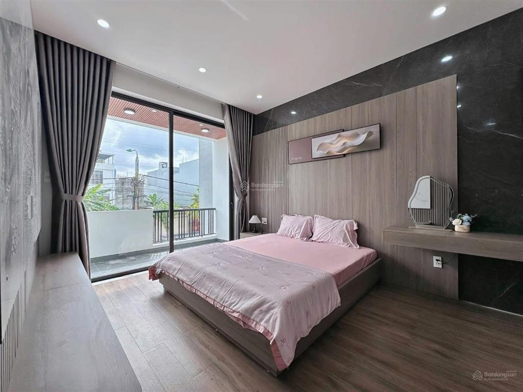 Bán nhà hẻm 89 nguyễn hồng đào, phường 14, tân bình 30m²  3 tầng chỉ 6,5 tỷ