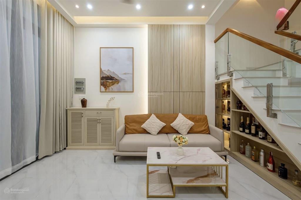 Bán nhà phường 14 tân bình hẻm xe hơi âu cơ dt 4*15,5m  3 tầng chỉ 9 tỷ?